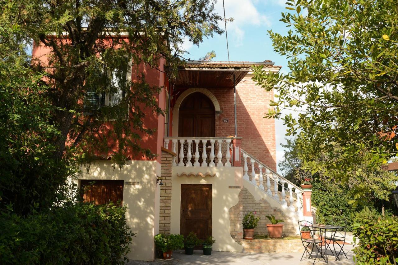 La Casa Di Andrea Hotel Chieti Exterior photo